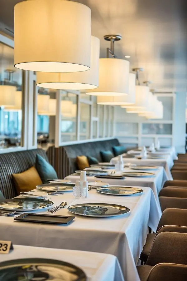 Fairtours Hotelschiff Asara***** デュッセルドルフ