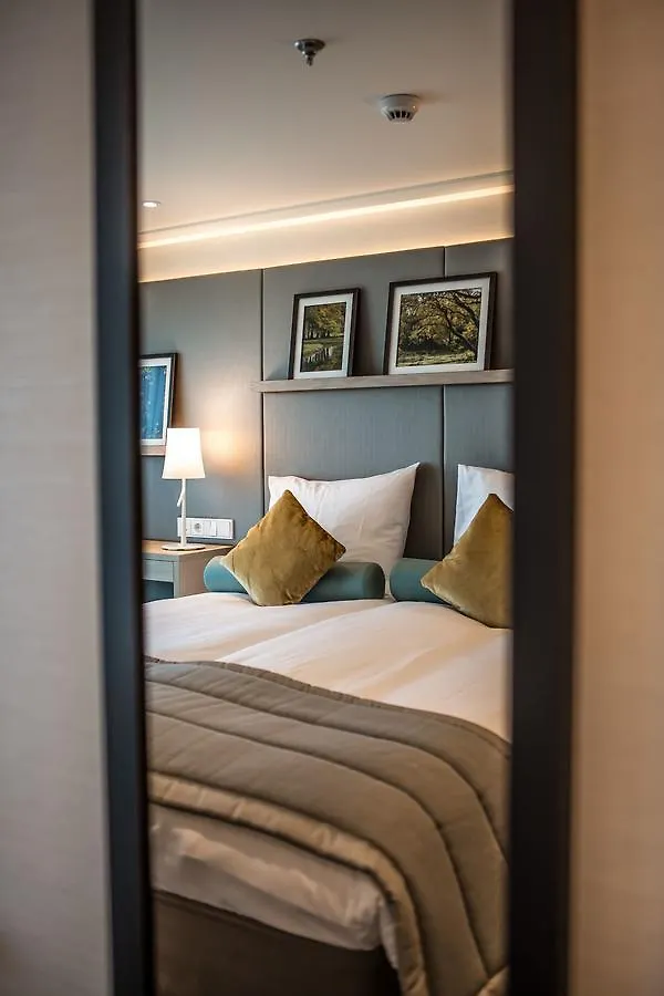 Πλωτό κατάλυμα Fairtours Hotelschiff Asara***** Ντίσελντορφ