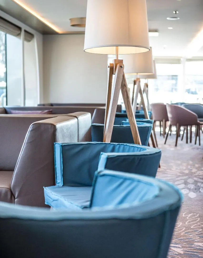 Fairtours Hotelschiff Asara***** Ντίσελντορφ Πλωτό κατάλυμα